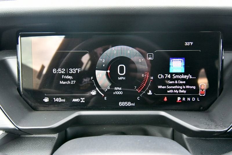 2025 GMC Acadia Elevation