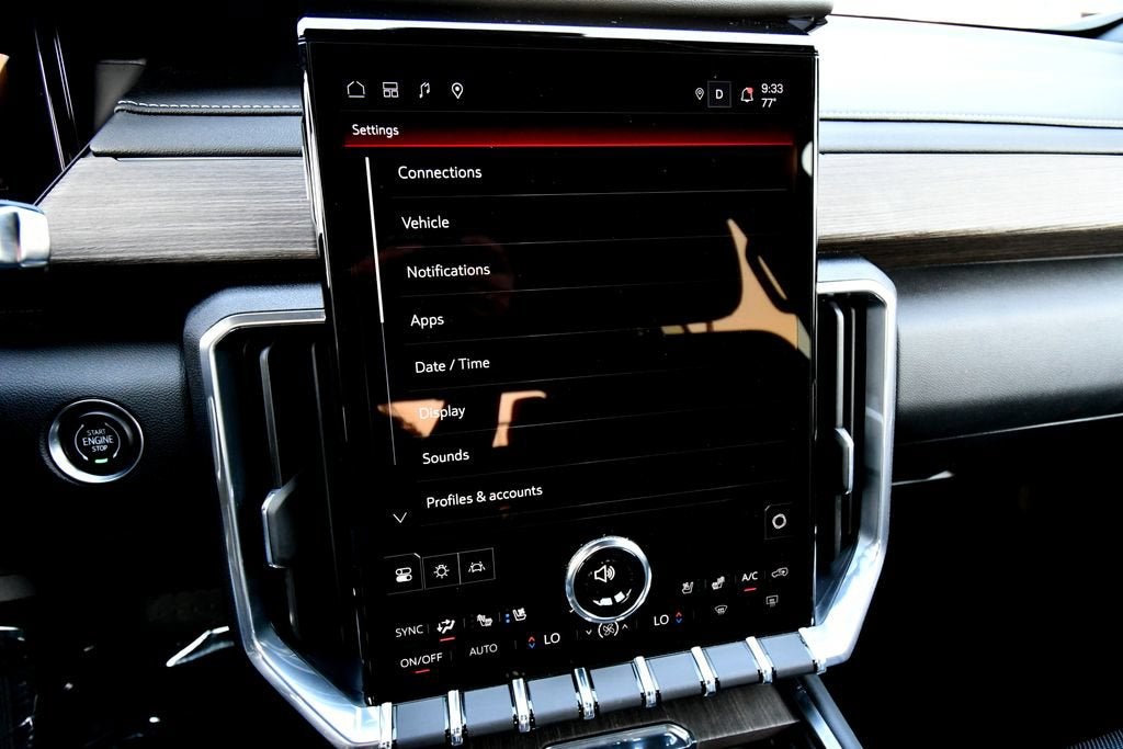 2024 GMC Acadia Denali