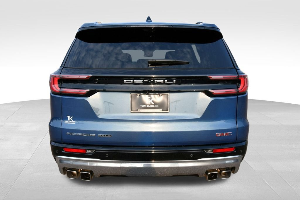 2024 GMC Acadia Denali