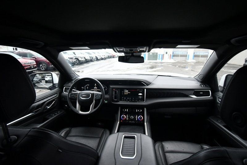 2023 GMC Yukon XL Denali