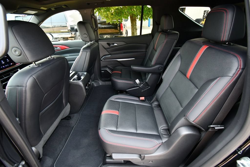 2025 Chevrolet Traverse RS