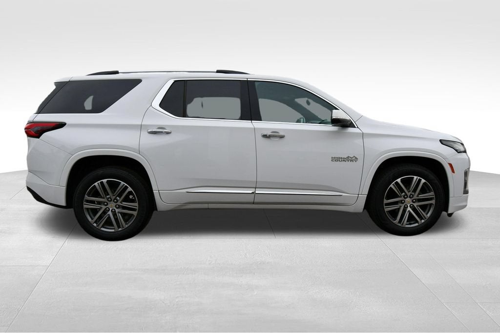 2023 Chevrolet Traverse High Country