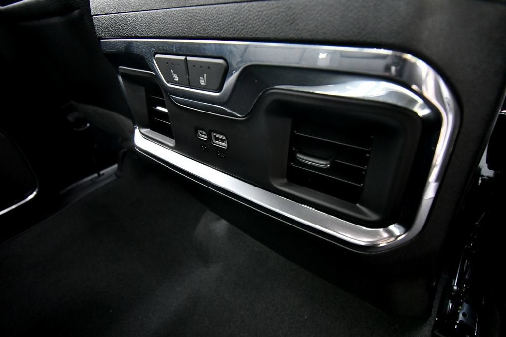 2024 GMC Sierra 3500 HD Denali