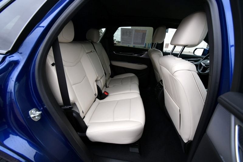 2025 Cadillac XT5 Sport