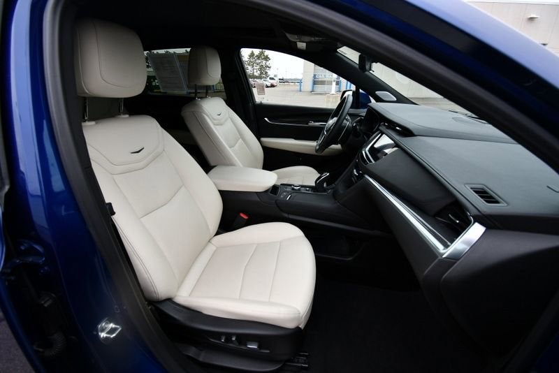 2025 Cadillac XT5 Sport