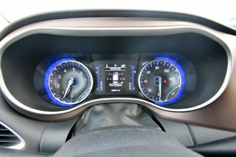 2024 Chrysler Voyager LX