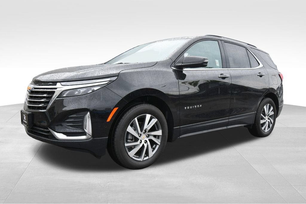 Used 2022 Chevrolet Equinox Premier with VIN 2GNAXXEV7N6154272 for sale in North Branch, Minnesota