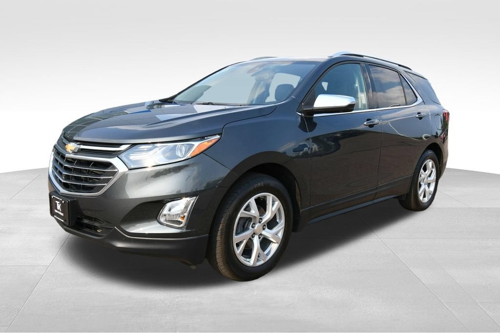 Used 2020 Chevrolet Equinox Premier with VIN 3GNAXXEV8LS614330 for sale in North Branch, Minnesota