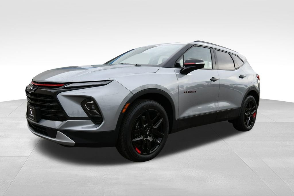 Used 2024 Chevrolet Blazer 3LT with VIN 3GNKBDRS1RS191729 for sale in North Branch, Minnesota