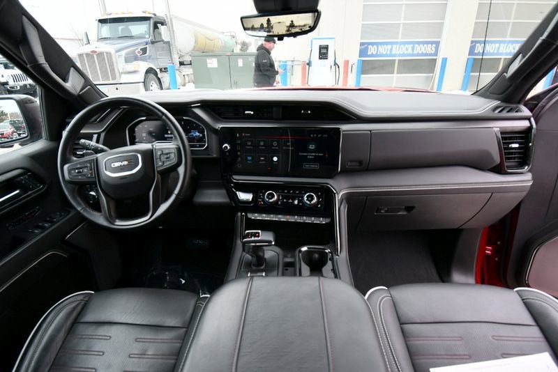 2023 GMC Sierra 1500 AT4X