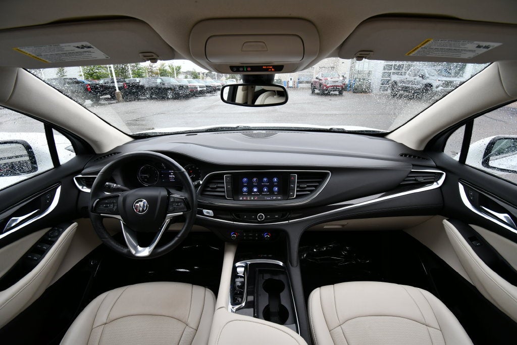 2023 Buick Enclave Essence