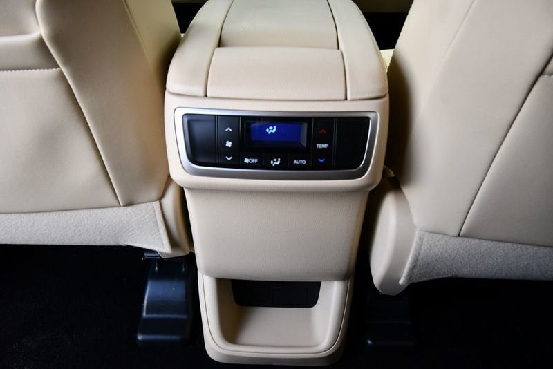 2015 Toyota Highlander LE