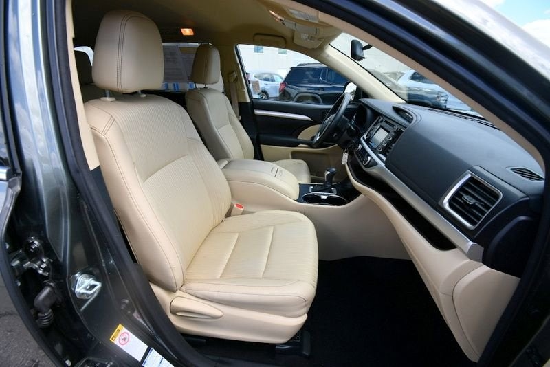2015 Toyota Highlander LE