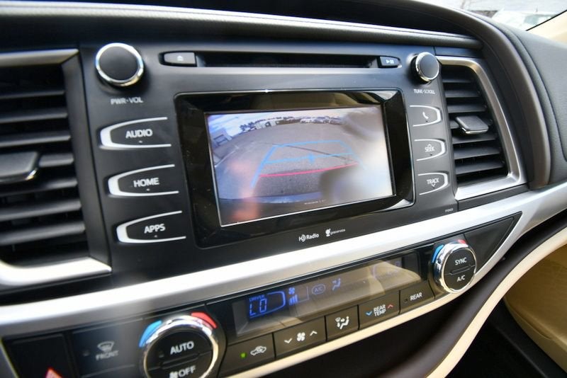 2015 Toyota Highlander LE